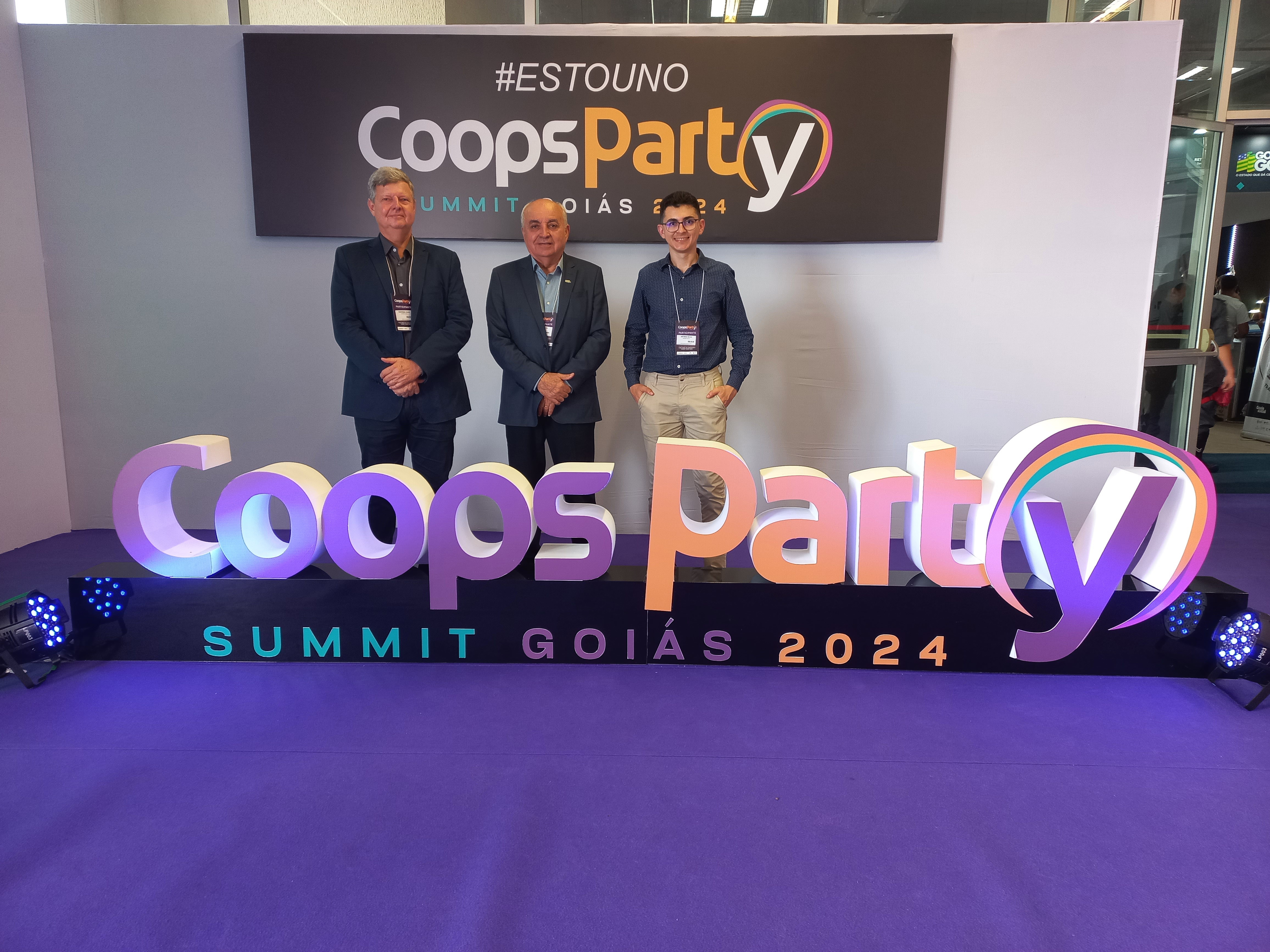 Cooperativismo cearense marca presença no CoopsParty Summit Goiás 2024