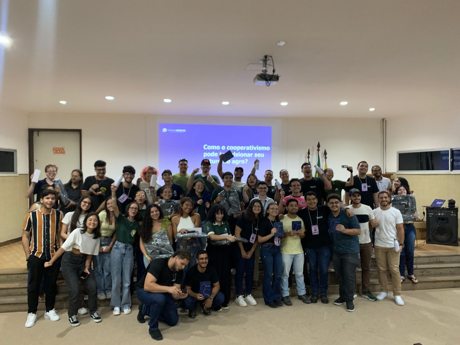 Sistema OCB/CE discute protagonismo jovem no agro durante evento na UFC